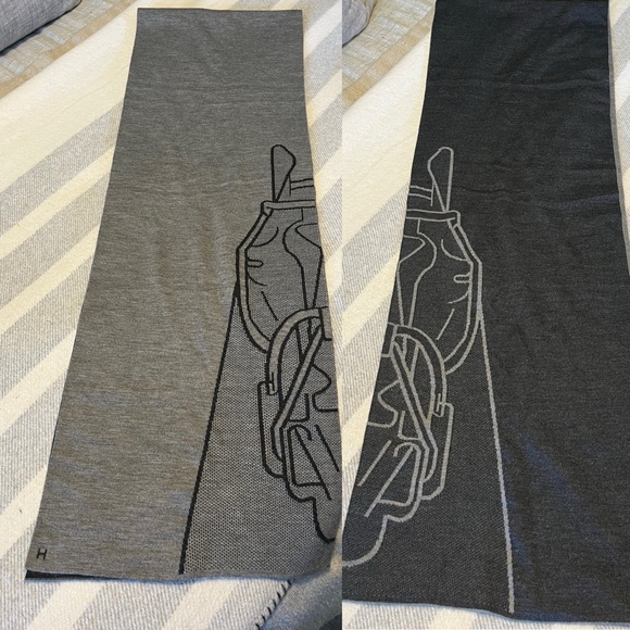 ❌SOLD❌ AUTHENTIC HERMES Tete a Equestre Reversible Scarf w original box & ribbon - Picture 2 of 13